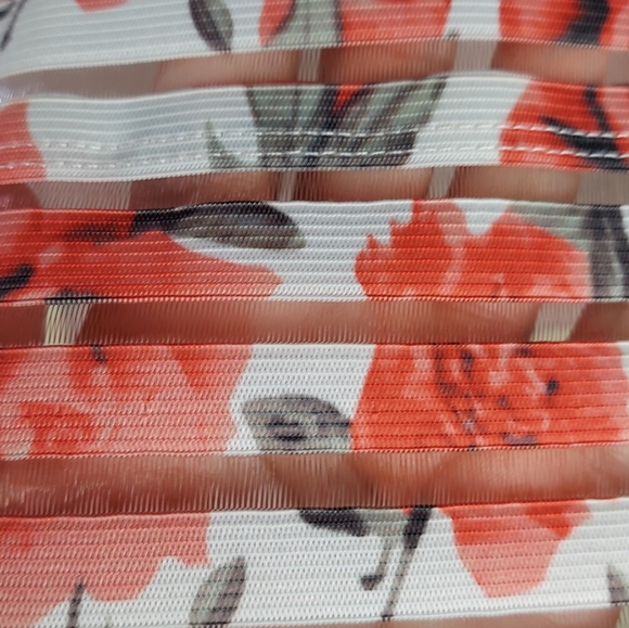 Structured Mini Skirt Size Medium - Picture 7 of 13